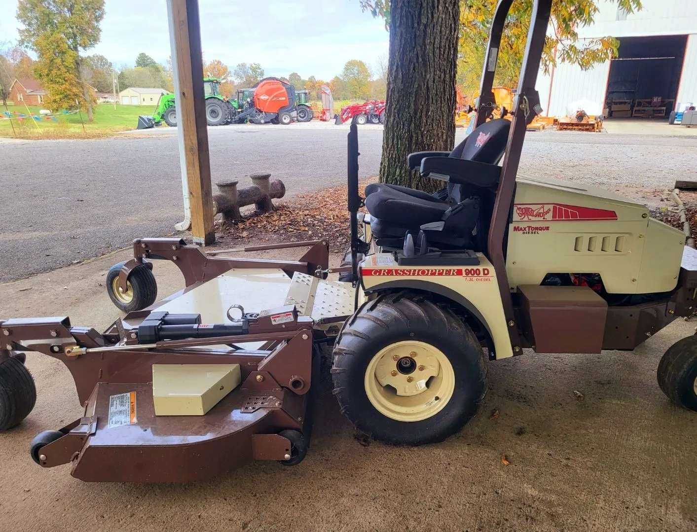 Grasshopper 900D 1.3L Zero Turn Mower, Kubota Diesel, 72 in